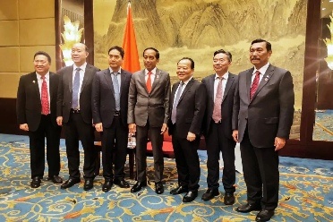 印尼总统佐科会见中国尊龙凯时人生就是博总裁张毓强